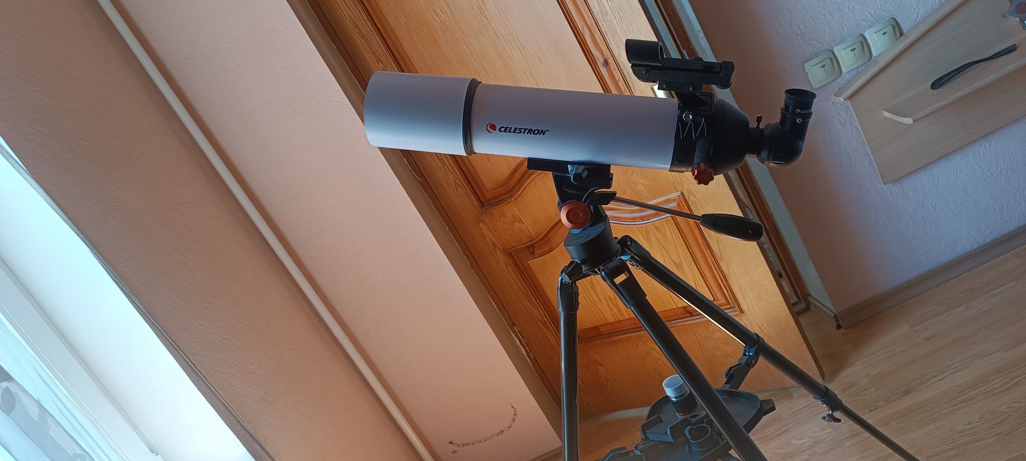 Teleskop lar bor