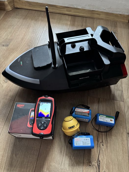 Navomodel plantat cu GPS si autopilot + sonar bonus