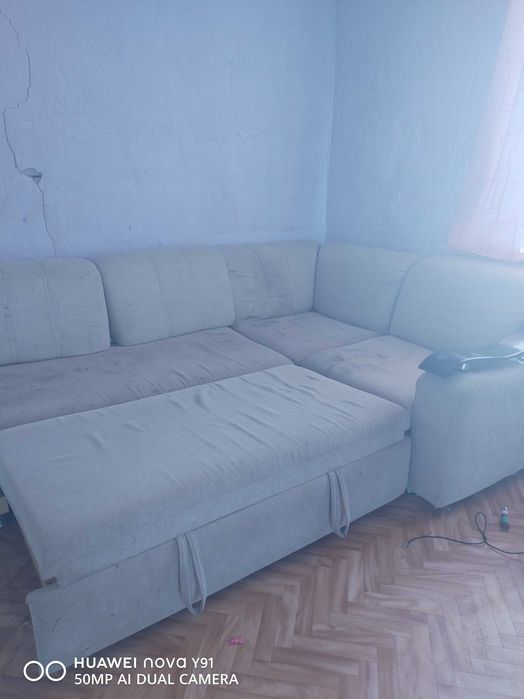 Диван угловой . состояние хорошее