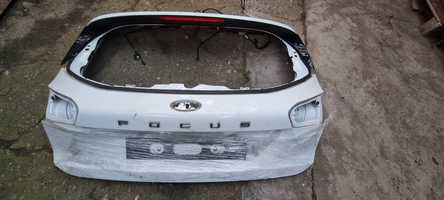 Haion cu eleron Ford Focus mk4 fără accesorii