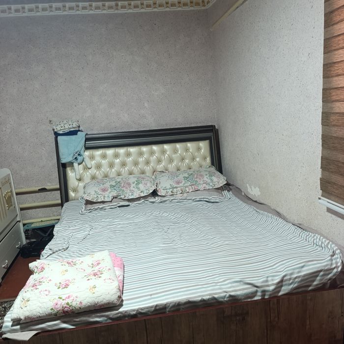 Bedniy pasyolka Raimqulov kochasida uy sotiladi 8 sotix