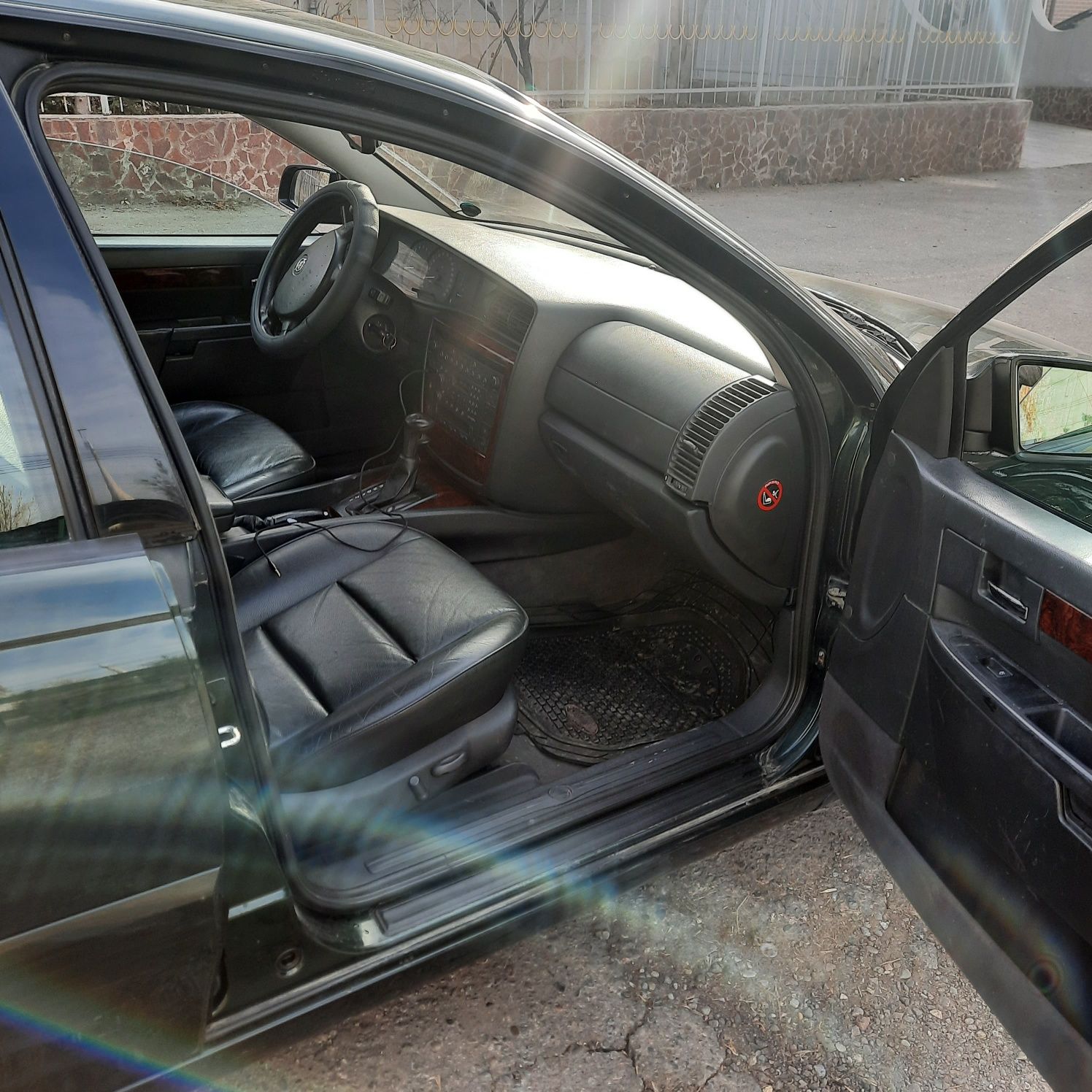 Opel omega b 2.6