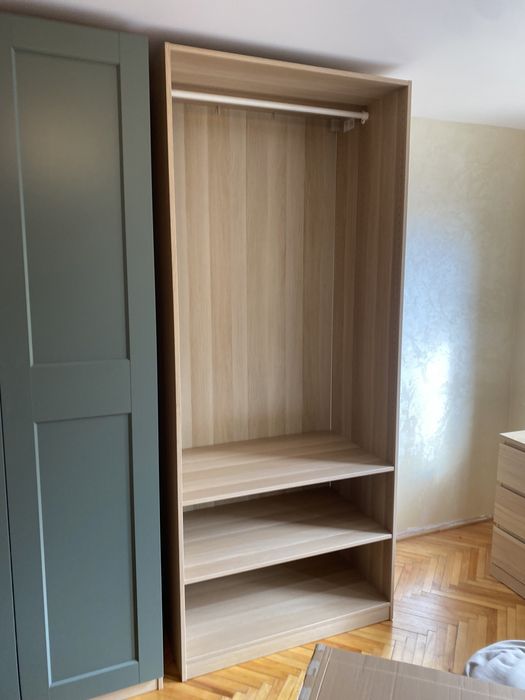 Montam si debarasam mobila. Dulapuri, paturi, bucatarii. La orice etaj