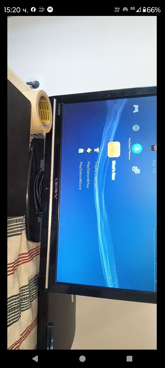 Продавам 3 playstation 3 плюс 1DVD и три кабела