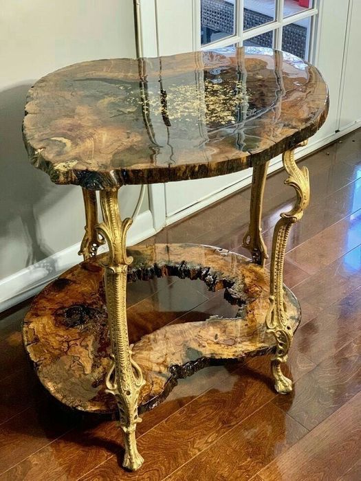 Эксклюзивные столы из эпоксидный смолы