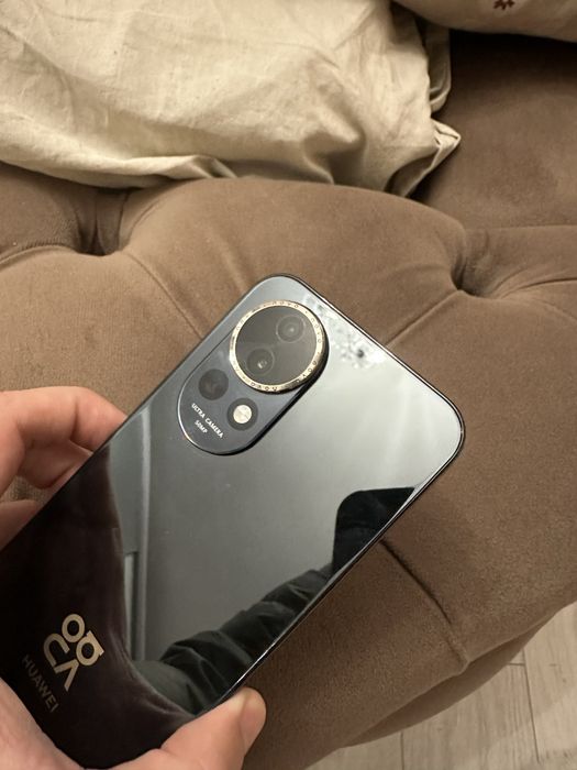 Huawei Nova 13 nou , in stare perfecta