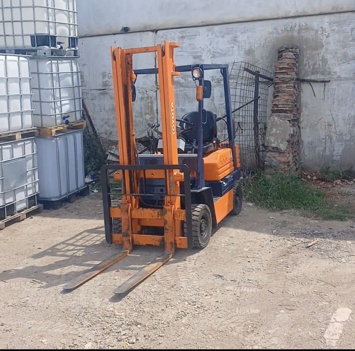 Вилочный погрузчик в аренду, кара в аренду, аренда погрузчика