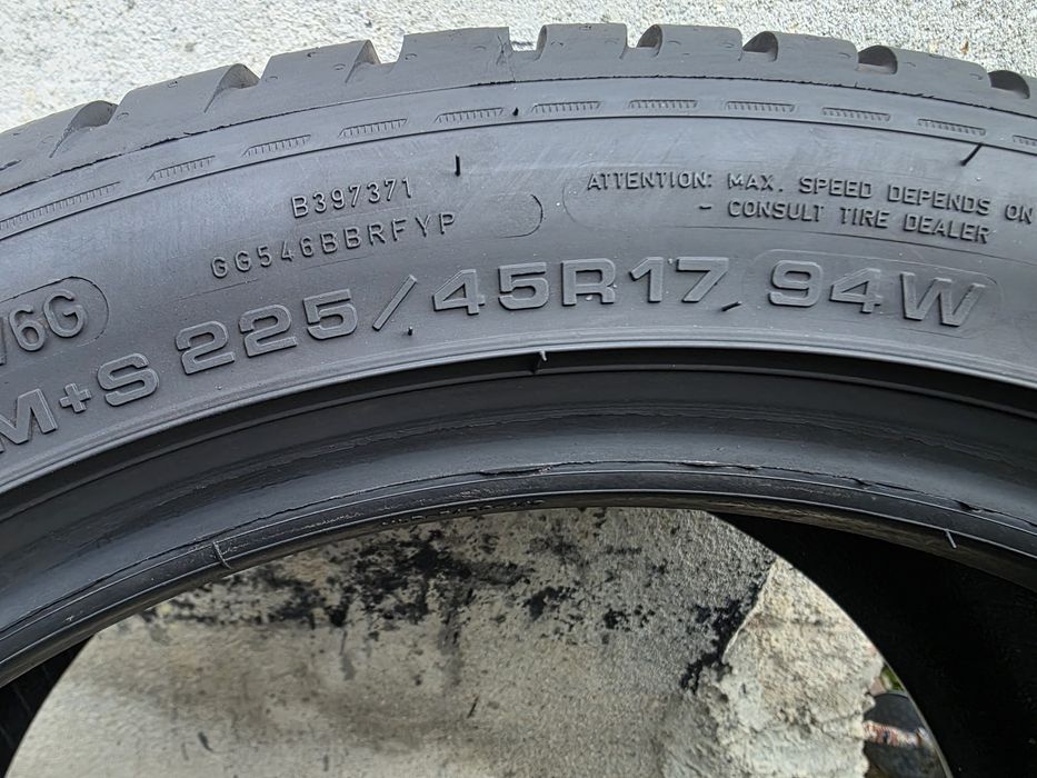 Vând două anvelope all season good year 225 45 17 dot 4223