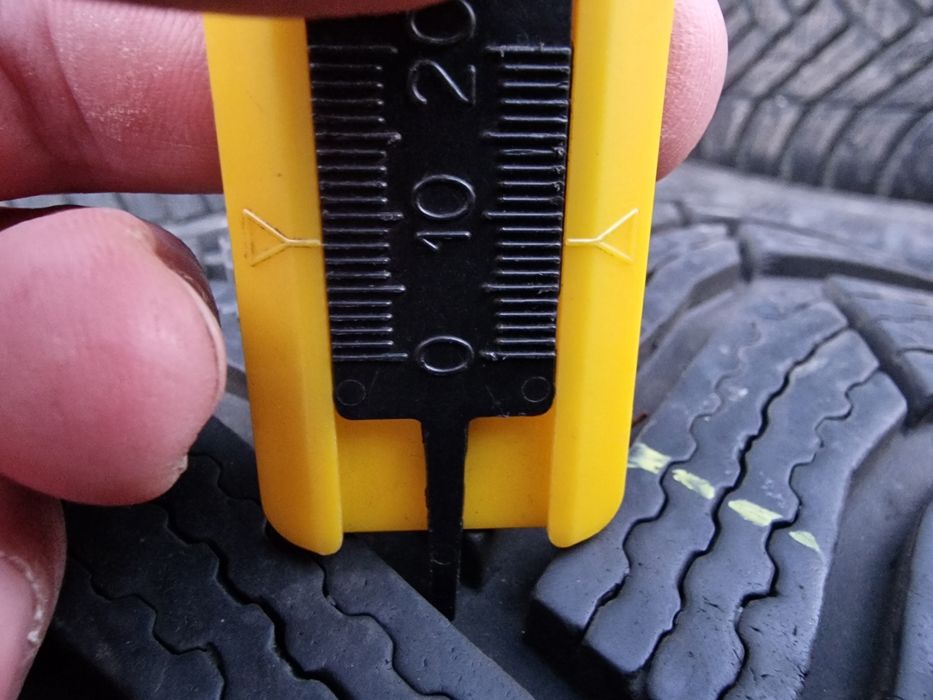 Anvelope 215/55R17 marca Michelin, DOT 2022,8 mm