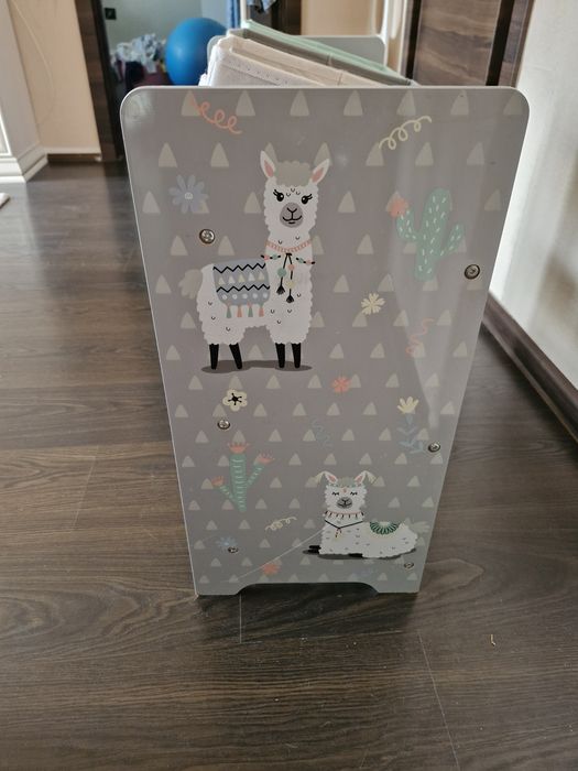 Детска етажерка за съхранение на играчки