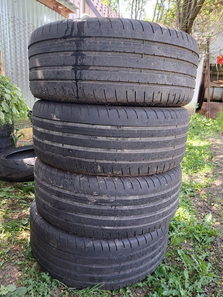 Goodyear SUV 235/50R18.97V