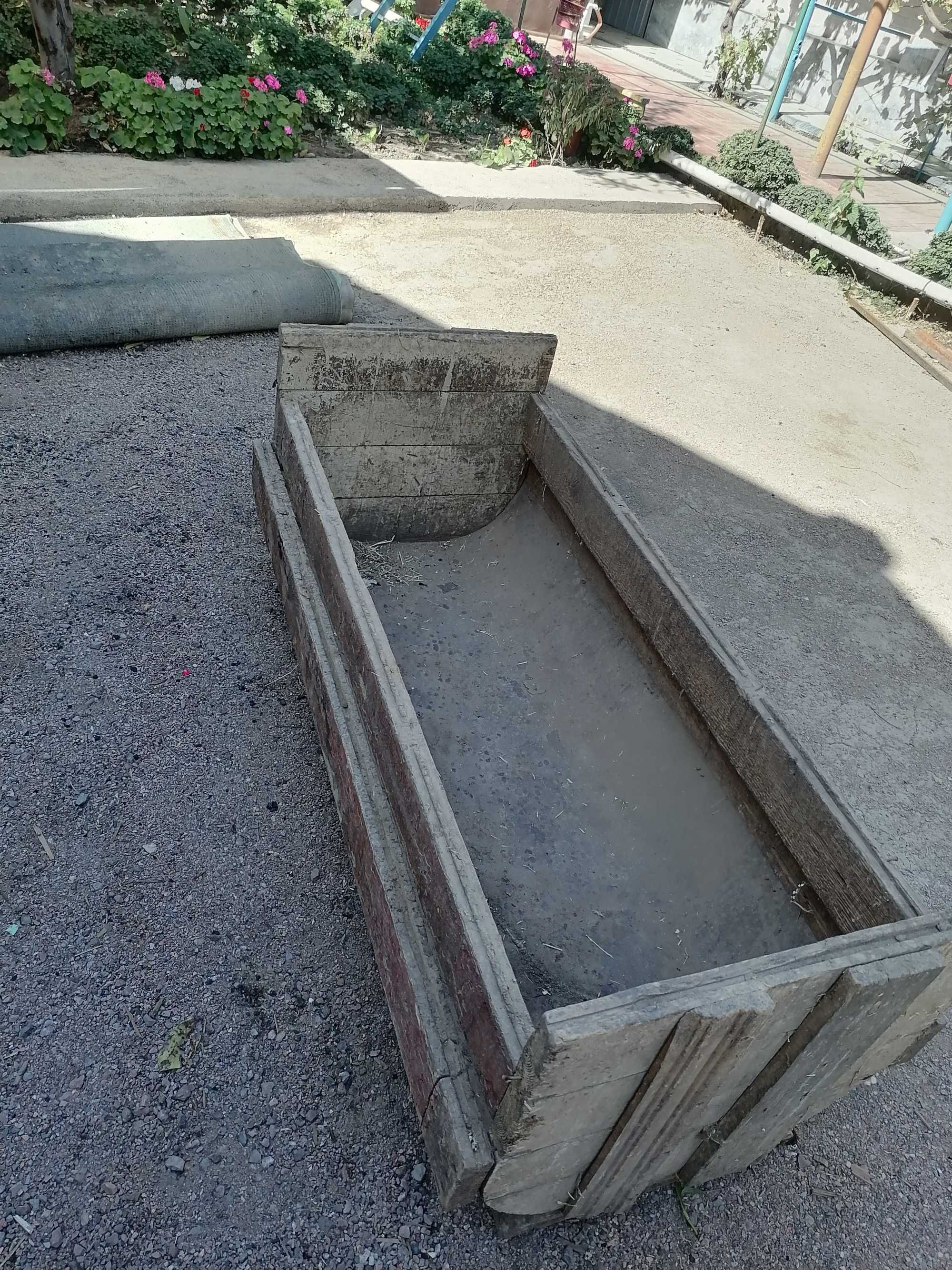 Продам кормушку для крупного скота