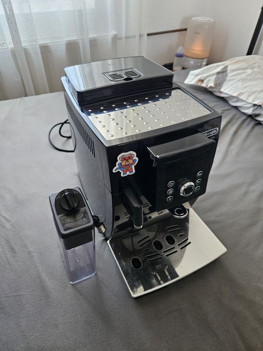 Espressor automat DeLonghi Magnifica S ECAM 23.260.B