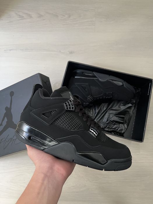 Jordan 4 Black Cat - 42