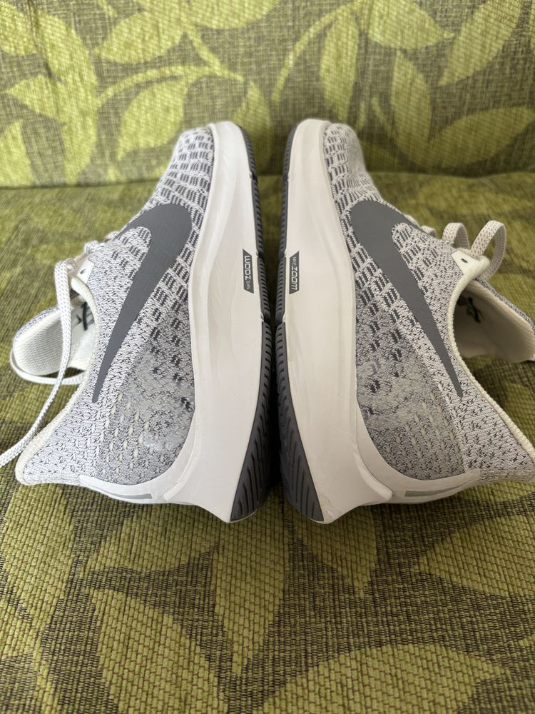 Дамски маратонки Nike AIR ZOOM PEGASUS 35
