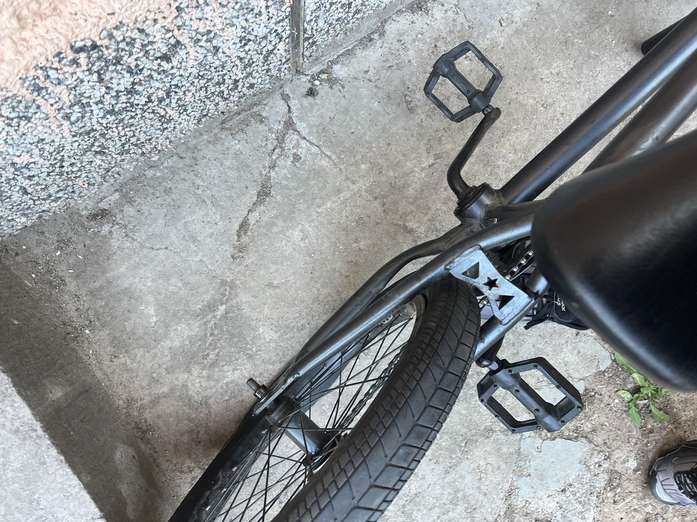 Колело BMX BTWIN за трикове.
