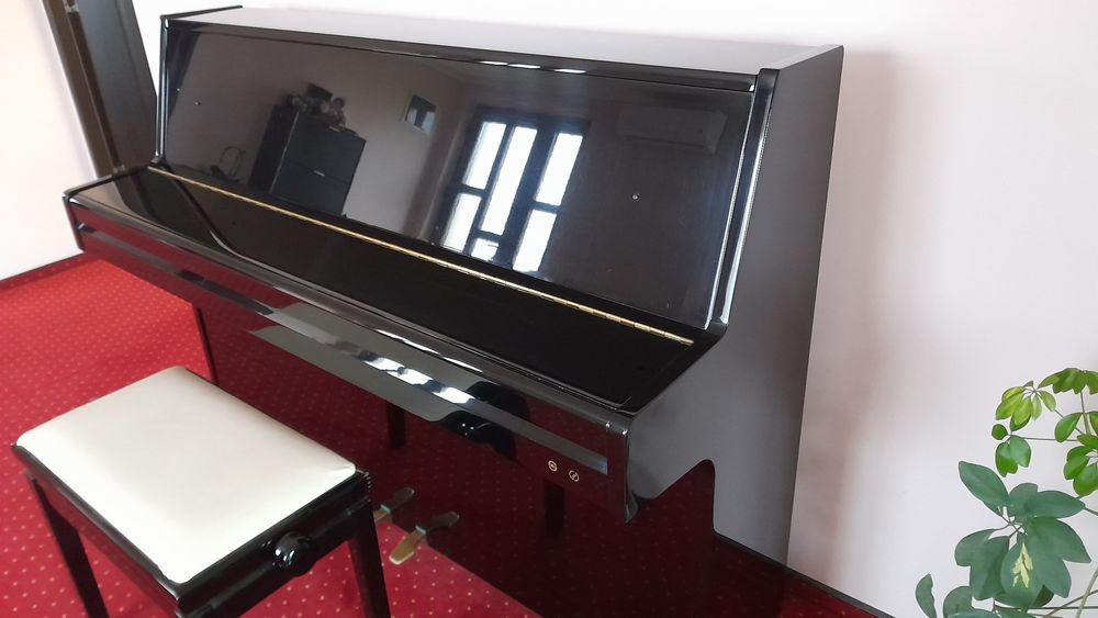 Pianina Samick Imperial German Scale