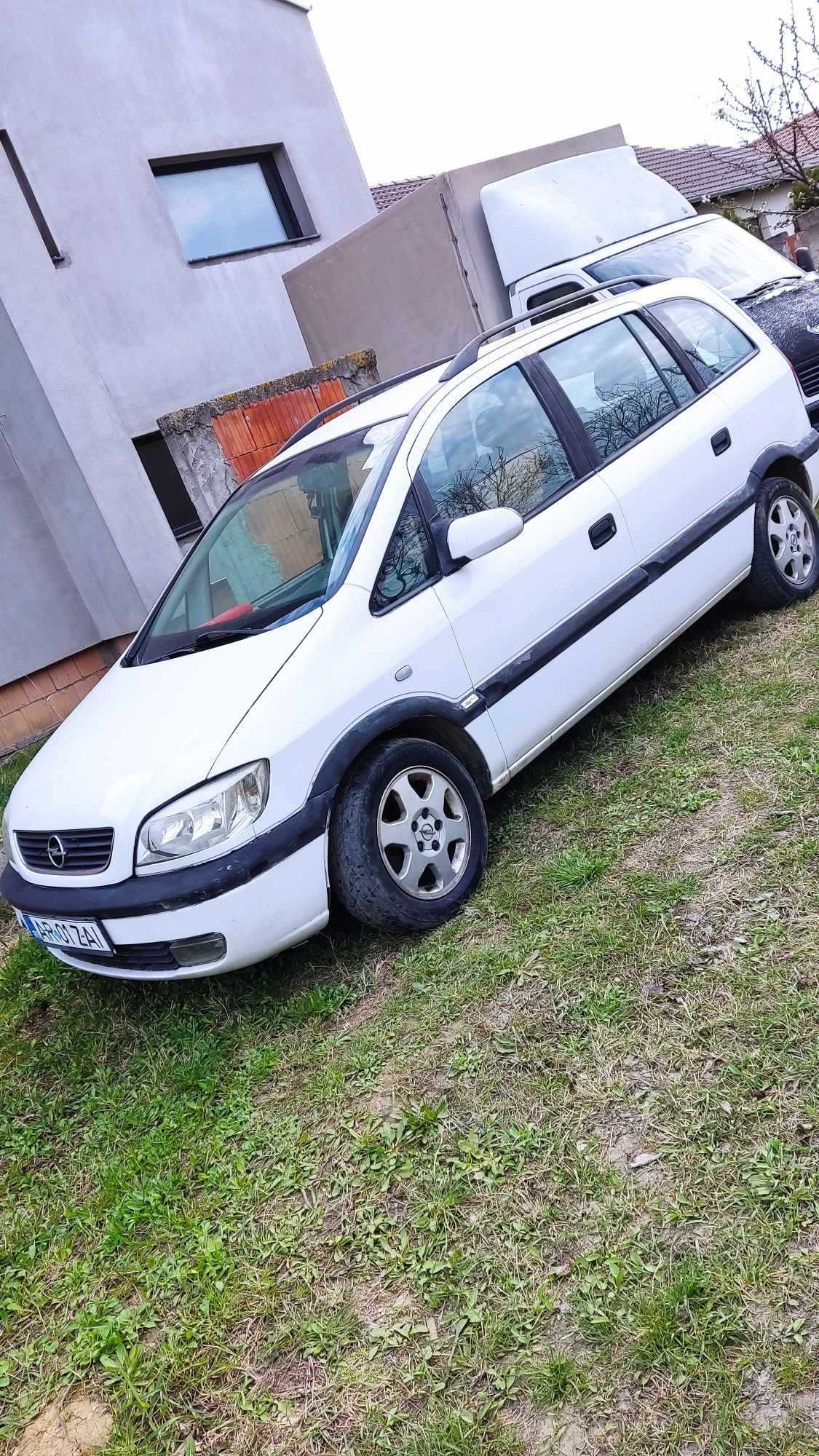 De vanzare Opel Zafira