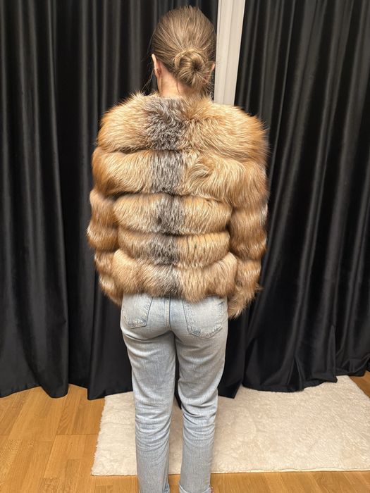 Blanuri naturale din vulpe polara si din nurca tunsa cu vizon