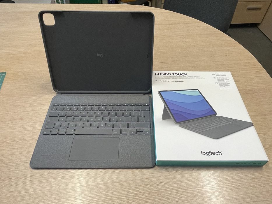 Logitech Combo Touch IPad Pro 12.9-inch