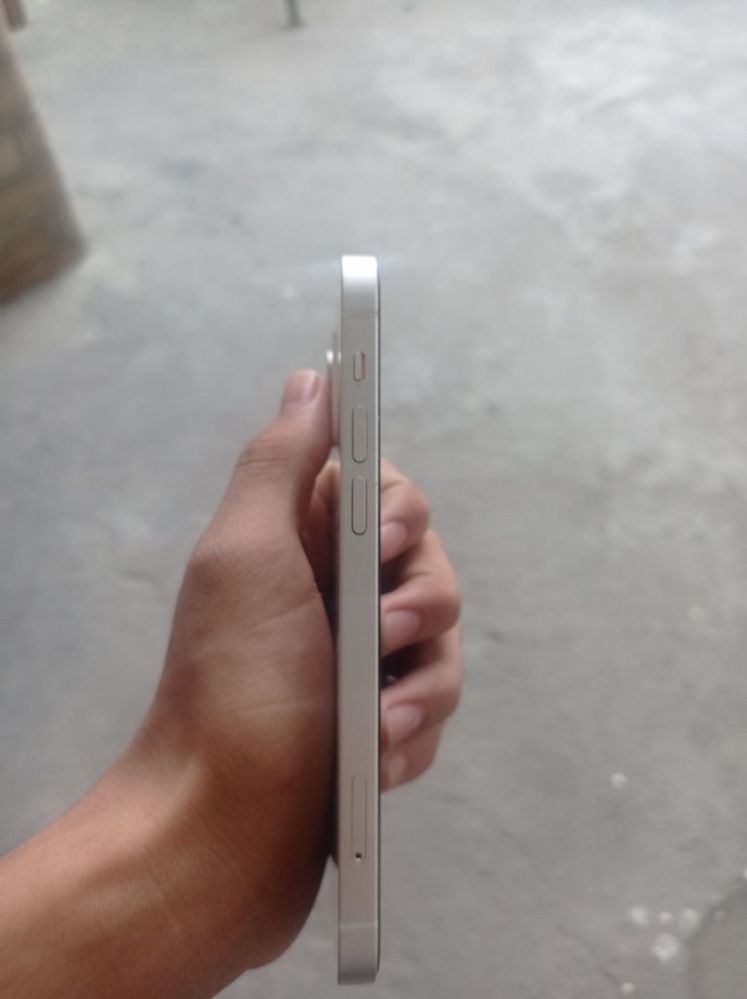 Iphone 12 ideal.