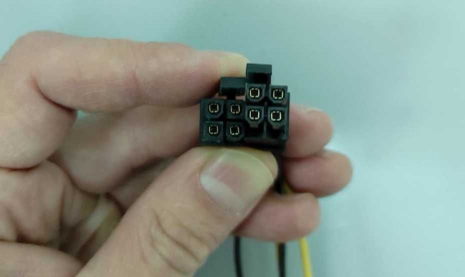 Блок Питания AeroCool VP-550, в отличном состоянии