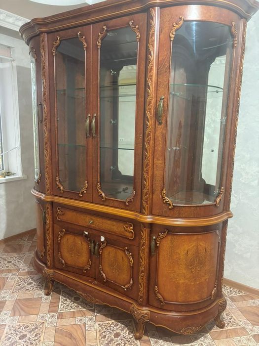 Срочно продается стенка в хорошем состоянии
