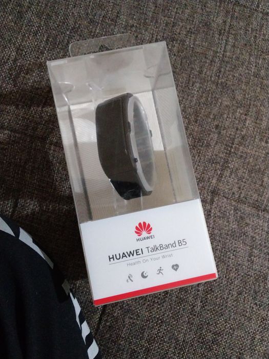 Huawei talkband b5 sotiladi
