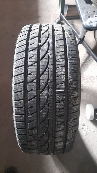 Продам зимние шины б/у