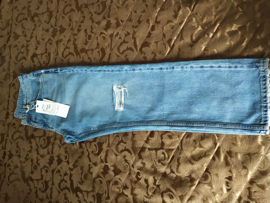 All Saints Дамски накъсани дънки.