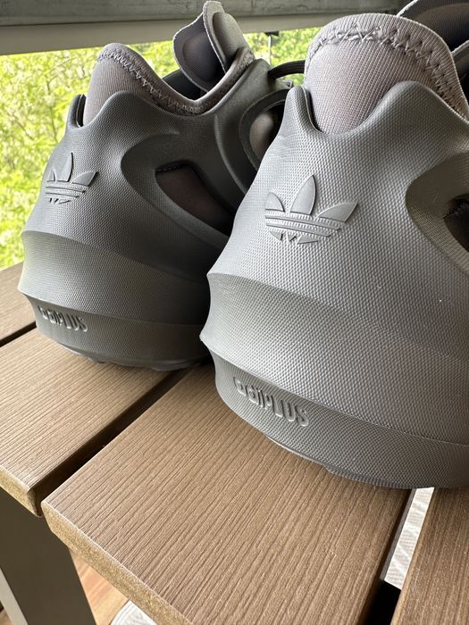 Adidasi adidas pentru barbati