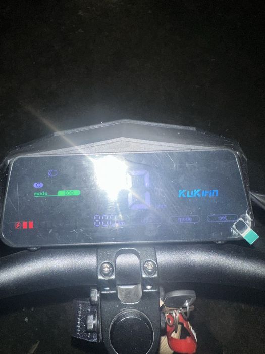 Vand kukirin  g4 800km !defecta