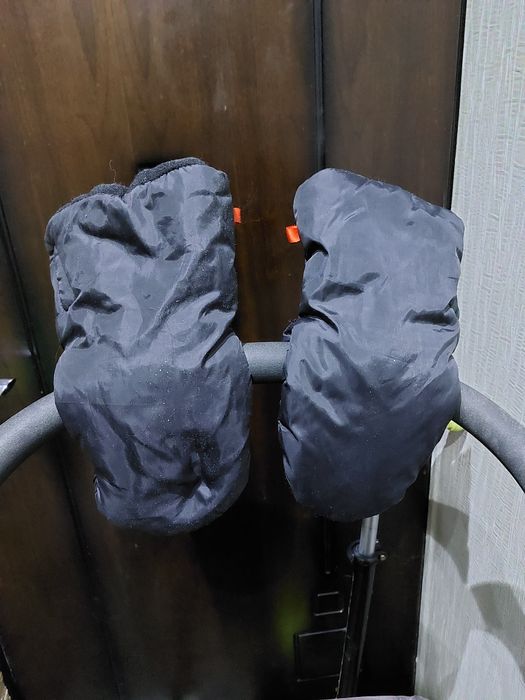Продаю перчатки на коляску