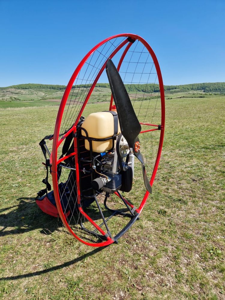 Vand paramotor solo 210
