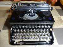 Masina de scris mecanica vintage Triumph Norm 6 1943