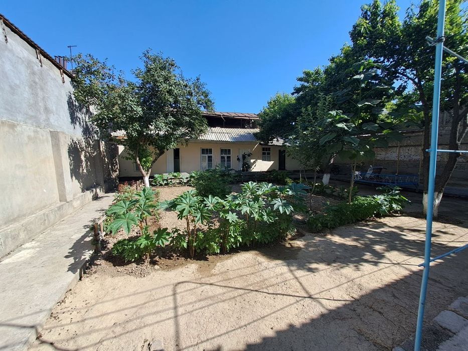 Актепе, участок 6,8 сот.6 комн Шайхантахур район