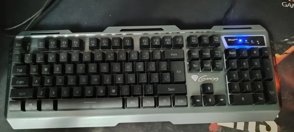 Компютър с периферия