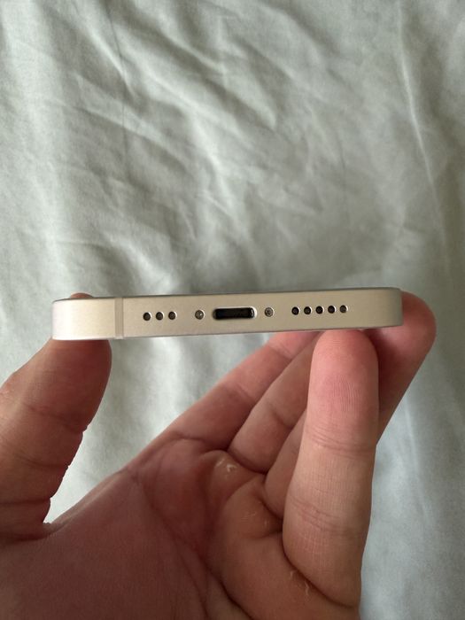 Продам Айфон 14 128гб