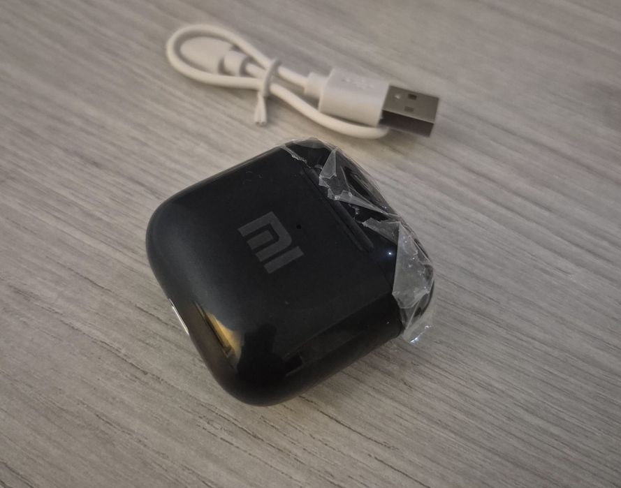 Vand casti wirelles Xiaomi!