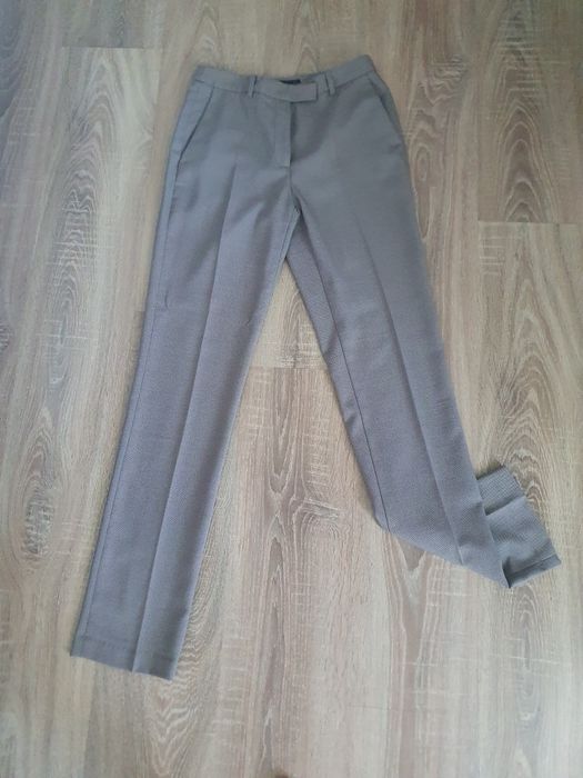 Pantaloni Zara, model business, marime S