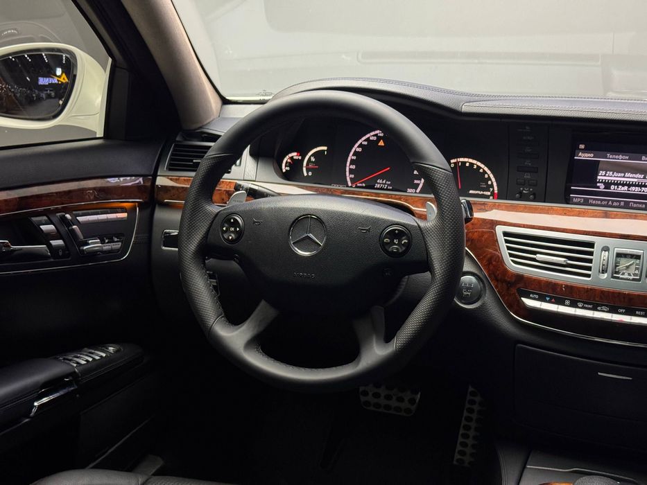 Продается Mercedes Benz W221 S63 AMG