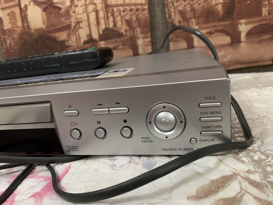 Продам cd проигрователь sony original в отличном состоянии