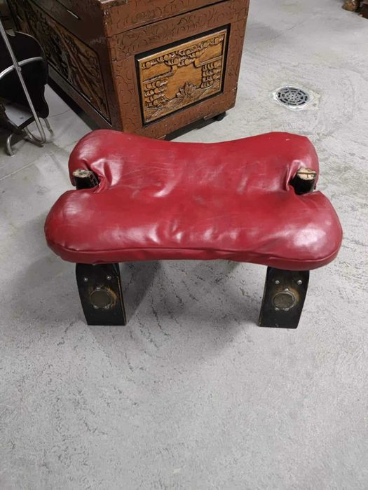 Самарче/табуретка от естествена кожа