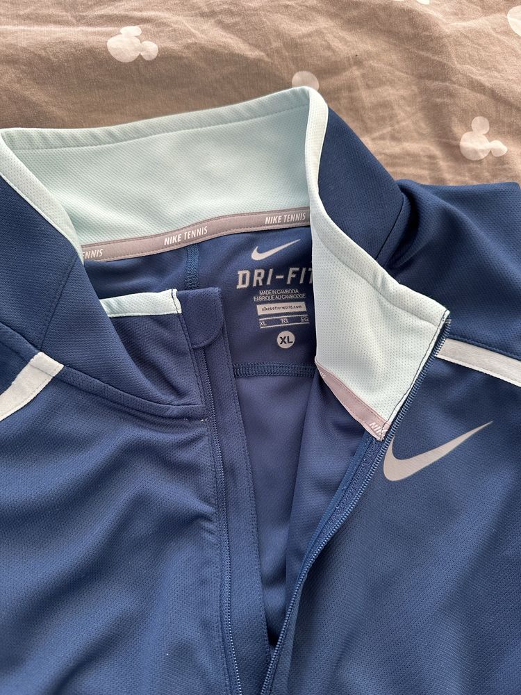 Bluza sport Nike marimea XL