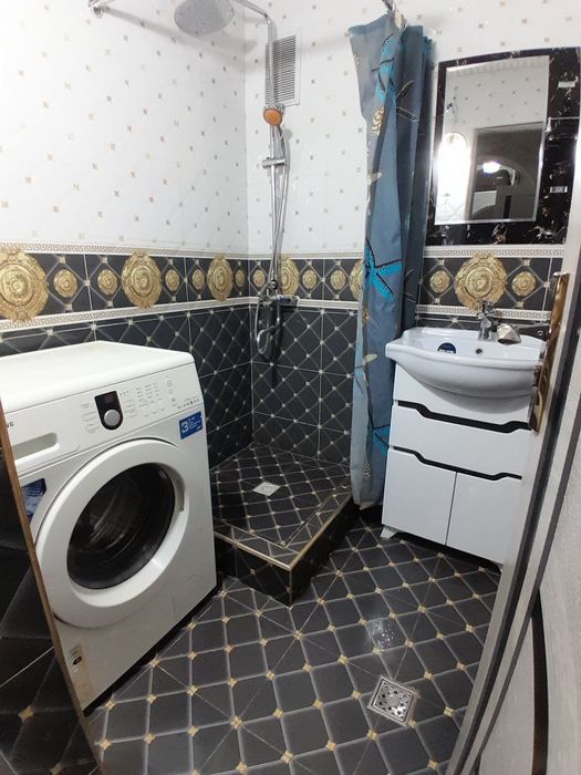 Sergelida 2xonalik uy sotiladi yevro remont