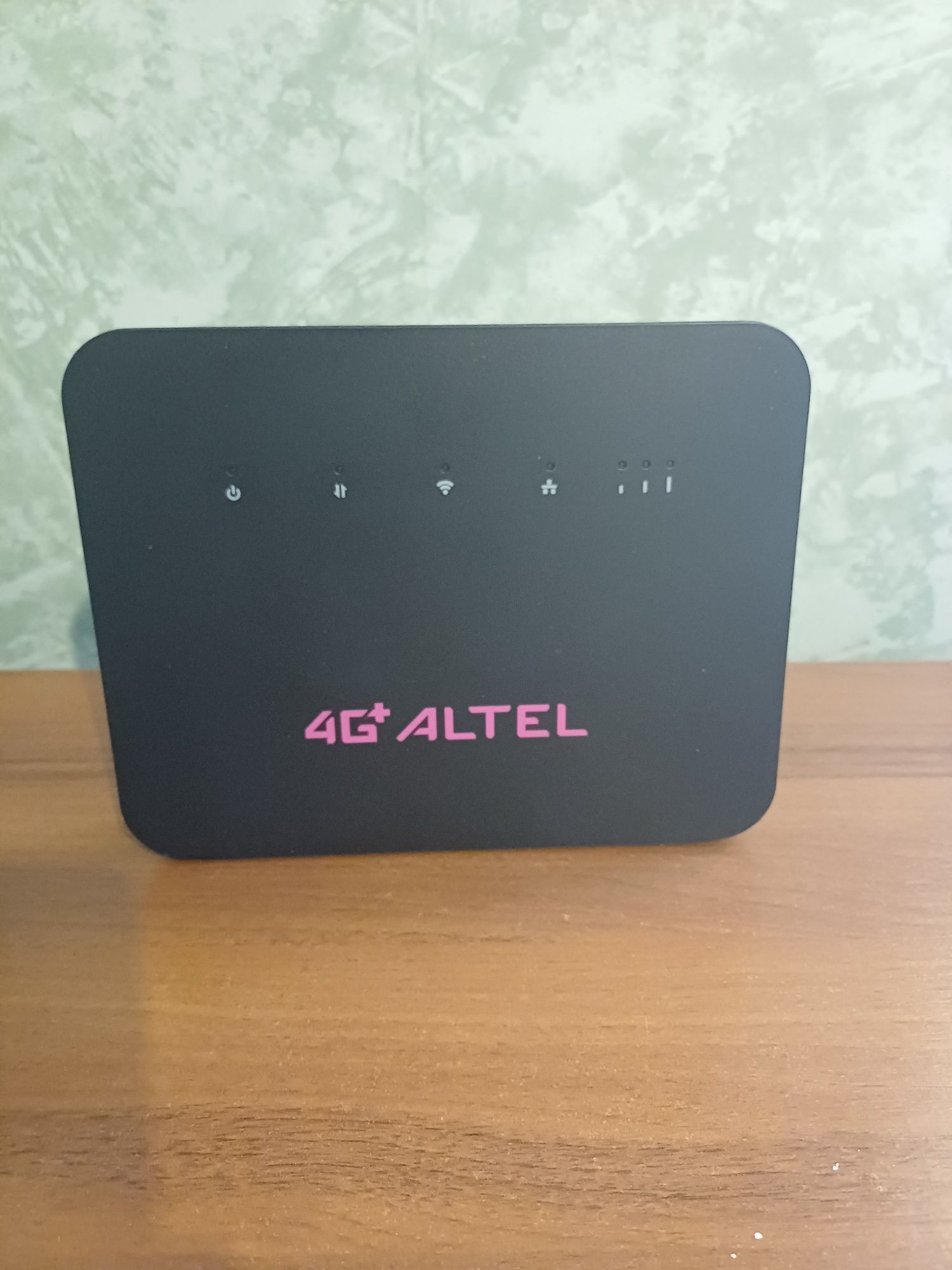Продам роутер Алтел Wifi 4G+
