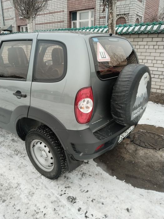 Продам автомобиль Шевроле нива 2015 г.в.пробег73000,состояние  отлично
