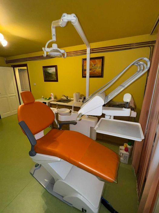 Vând unit dentar Blue Tech AM2000