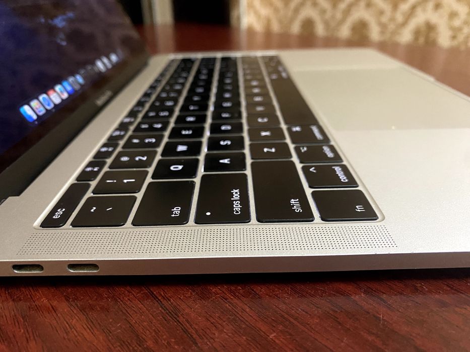 MacBook Pro 13-inch