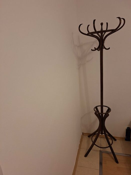 гардероб, скрин, бюро и закачалка